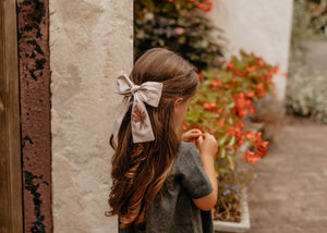 Medium Oversized Bow with Bouquet Embroidery