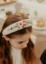 Ribbed Rose White Headband