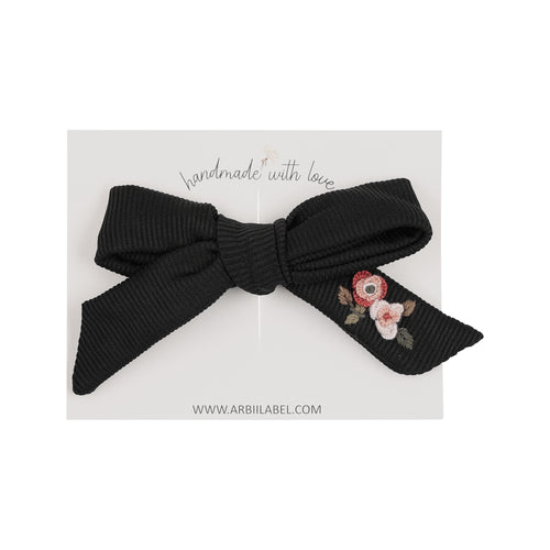 Black Ribbed Rose Embroidered Clip