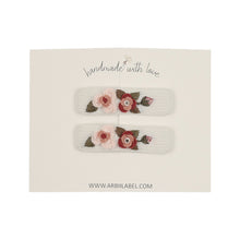 Ribbed White Rose Embroidered Clips