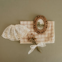 Ivory Lace Pony Veil