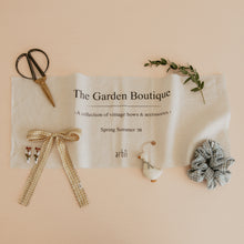 Butter Gingham Long Clip