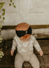 Black Ribbed Turban with Embroidery