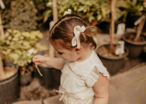 Ivory Crochet Bow Set