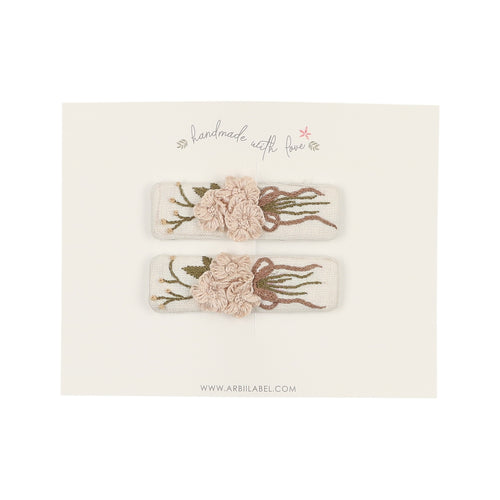 Rich Cluster Embroidered Clips