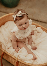 3 Sheer Bows / Beige Silk Newborn Gift Set