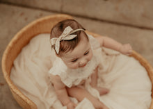 3 Sheer Bows / Beige Silk Newborn Gift Set