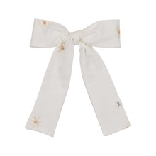 Little Daisy Oversized Clip