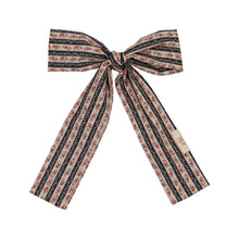 Victorian Rose Striped Oversized Clip